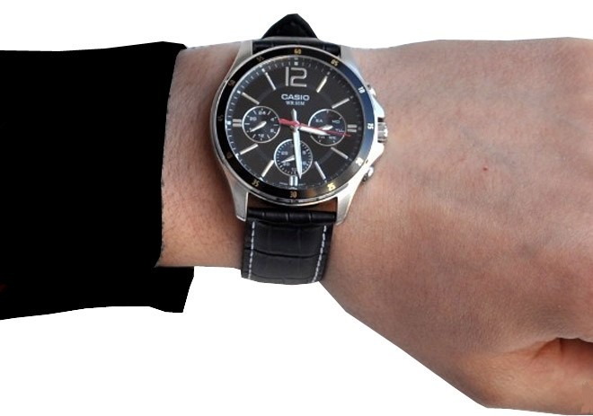 reloj-casio-mtp-1374l-1av-cuero-100-nuevo-y-original-D_NQ_NP_826905-MPE25081463577_102016-F.jpg